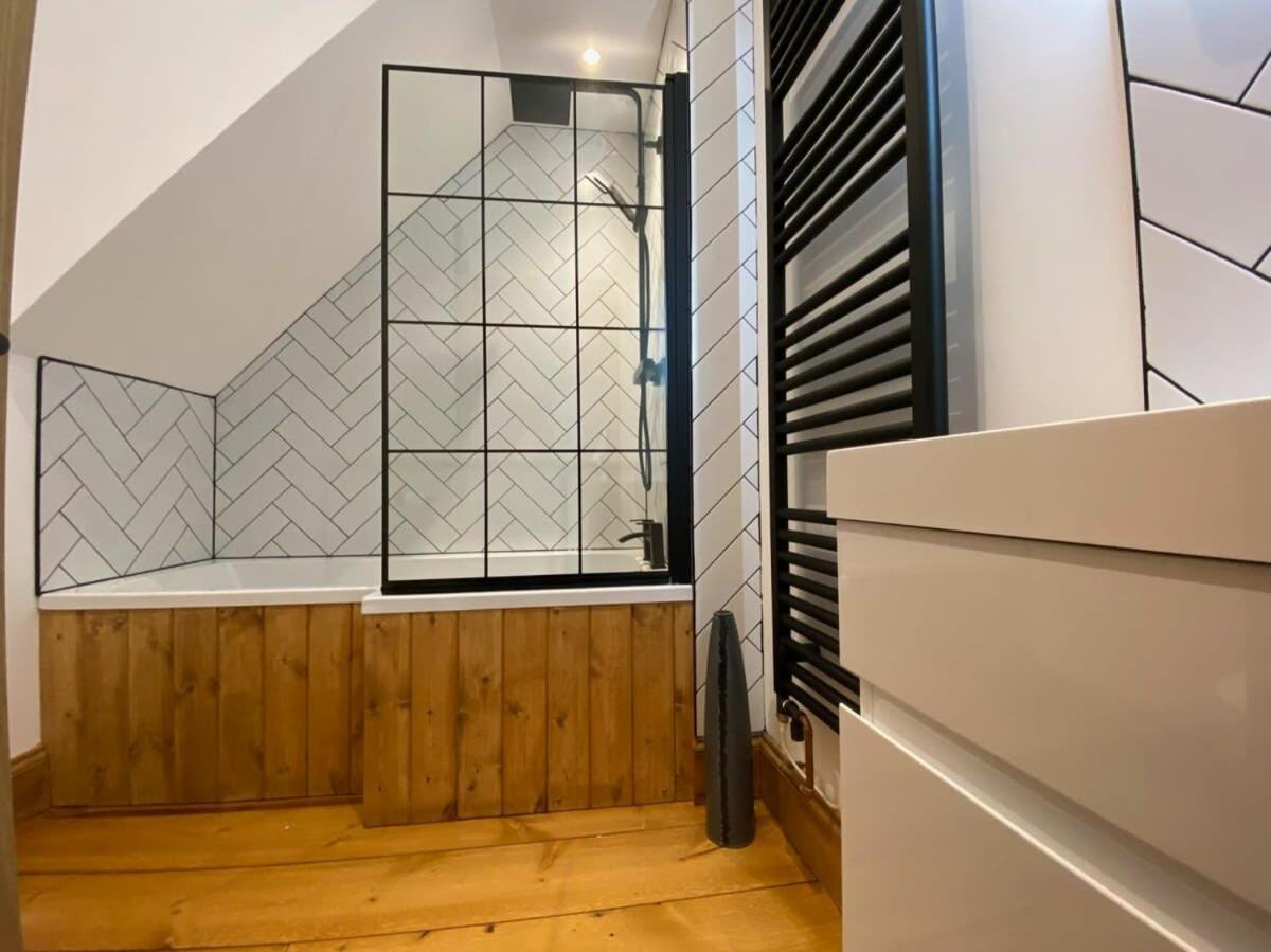 Spacious Norwich Lanes Apartment With Roof Terrace Exterior photo